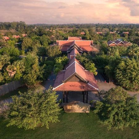 Готель Mane Hariharalaya Сіємреап Екстер'єр фото