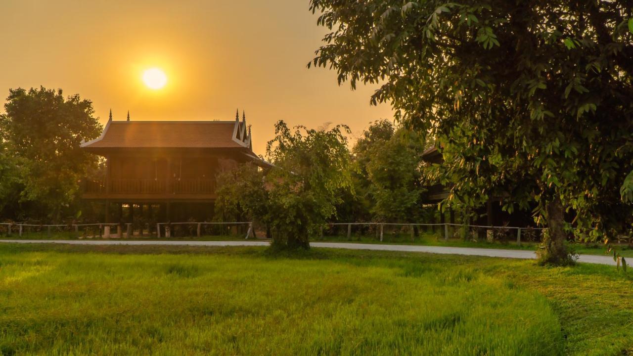 Готель Mane Hariharalaya Сіємреап Екстер'єр фото